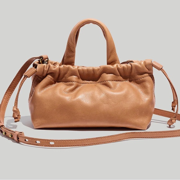 Madewell Handbags - ✨2X Host pick✨Madewell Mini The Piazza Leather Crossbody Bag